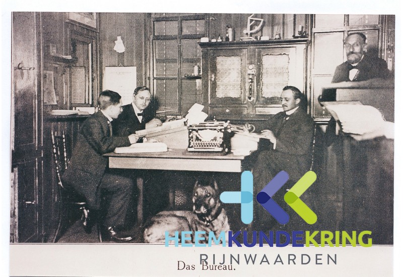 Interieur Bodewes Het Bureau. Tolkamer Coll. G.B.Janssen HKR (2)